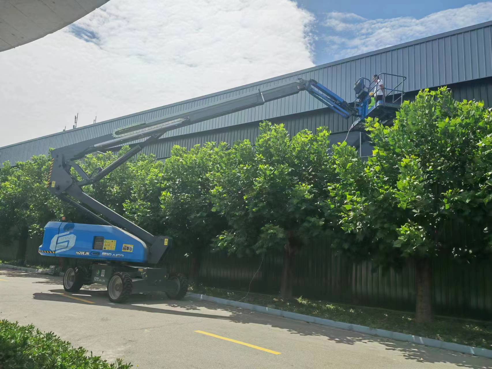 直臂式高空车出租
